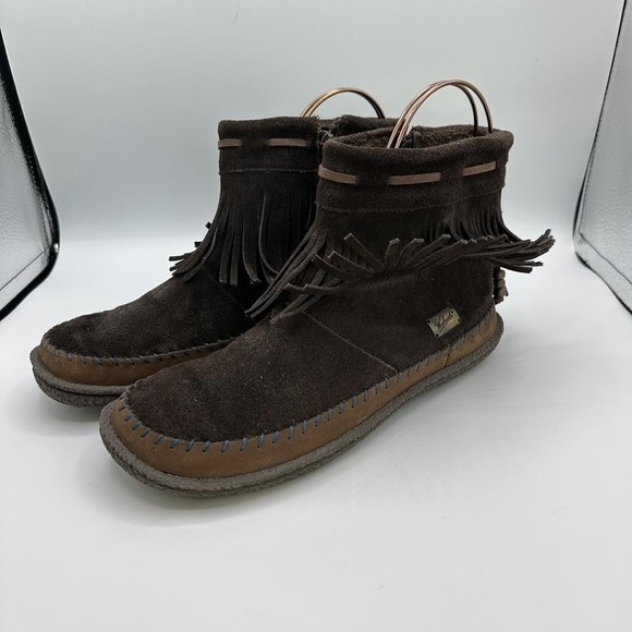 Woolrich Boots Womens Size 8 Suede Fringe Moccasin Faux Fur Lined W2018-208 - Picture 1 of 9